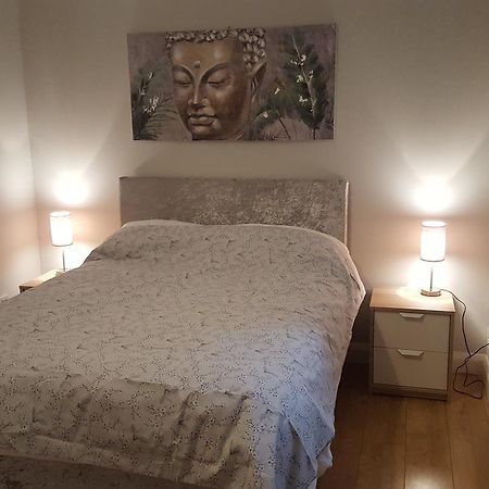 Castleton Gardens Apartments Belfast Bagian luar foto